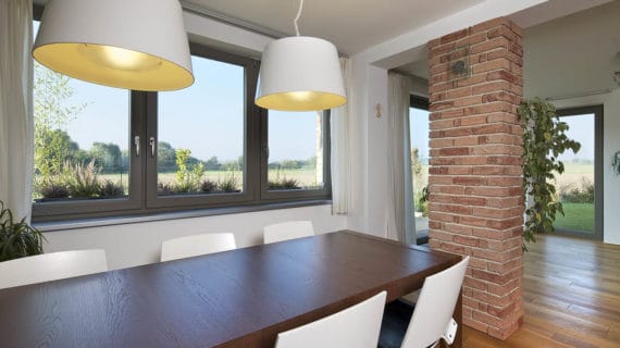 Jarné upratovanie - Umyte si okná, aby ste mali dobrý výhľad